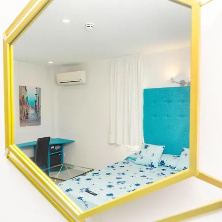 Clopy Mirador Del Castillo Hotel 3*